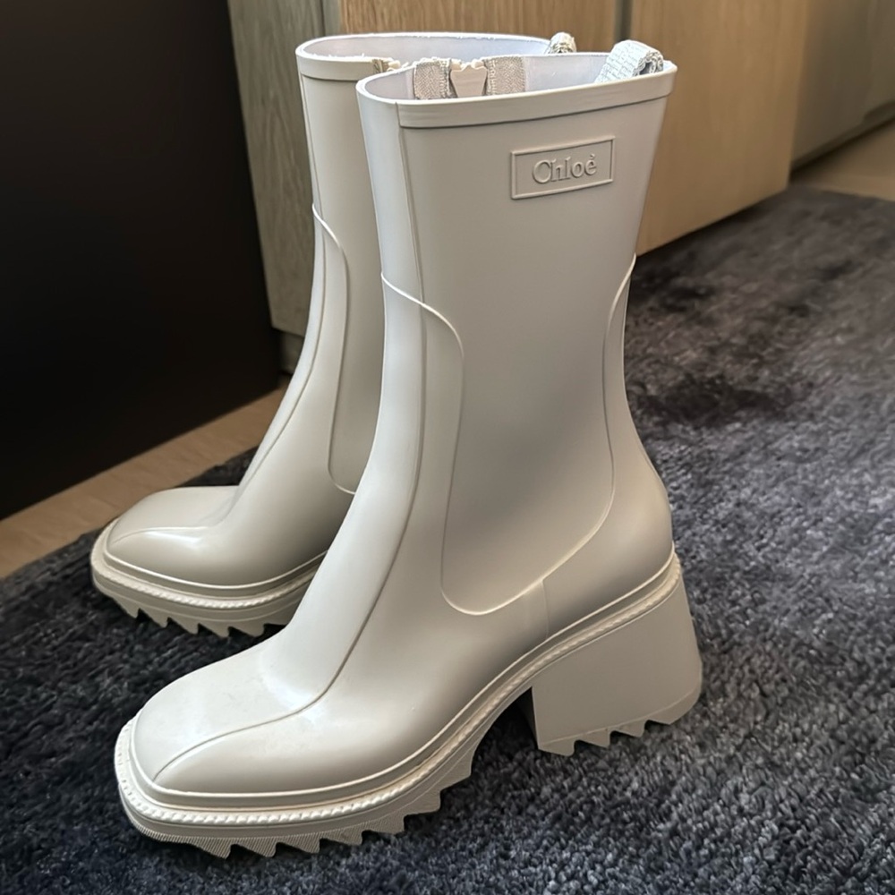 Chloe rain boots